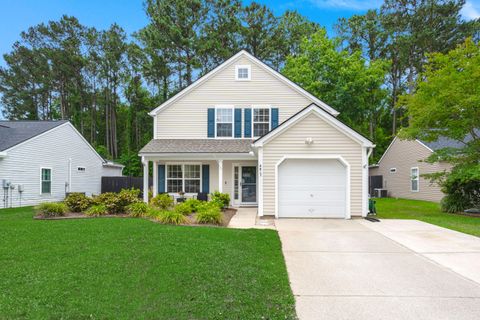 4817 Morning Dew Court active home in Wescott Plantation, Summerville, SC