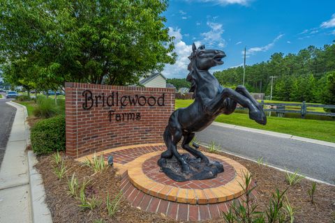 1037 Bridlewood Farms Parkway active home in Bridlewood Farms, Ridgeville, SC