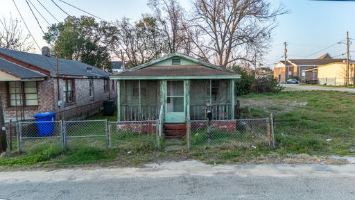 1978 Forest Avenue