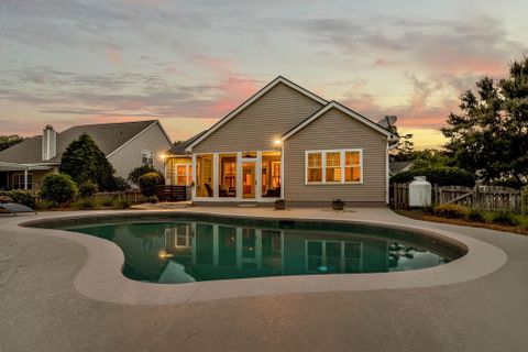 121 Thousand Oaks Court
