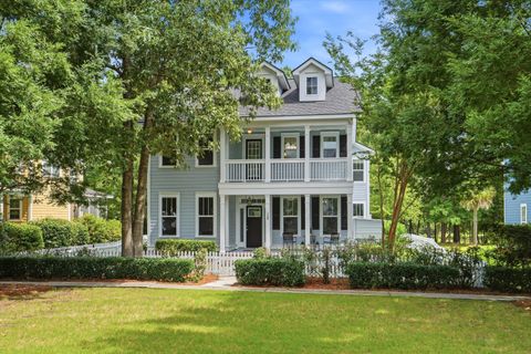 128 Red Leaf Boulevard