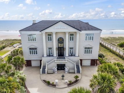 123 Pioneer Loop