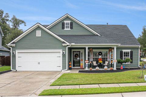 8438 Middle River Way