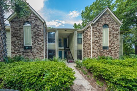 1839 Villa Maison B pending home in Montclair, Mount Pleasant, SC