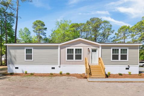 A home in Ravenel Acres, Ravenel