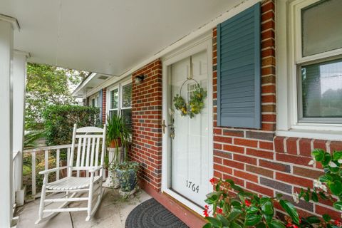 1764 Lady Ashley Street