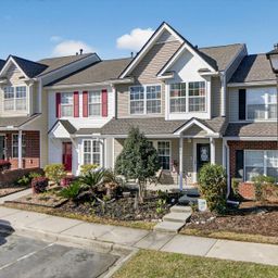131 Hornby Circle