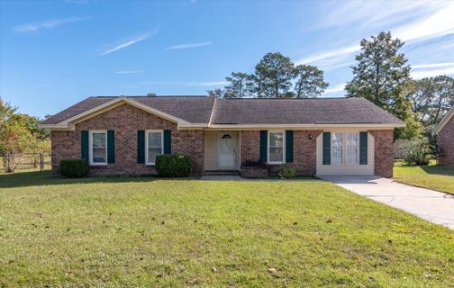 1318 Hampton Drive active home in Sangaree, Summerville, SC