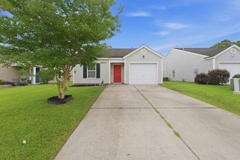 153 Tyger Street active home in Lakes Of Summerville, Summerville, SC