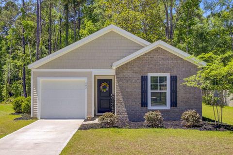 407 Spruce Ivy Street active home in Stone Ridge, Moncks Corner, SC