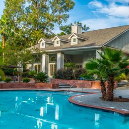 700 Daniel Ellis Dr Drive 11105