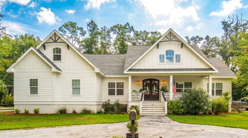 Homes in Country Club Estates, Summerville