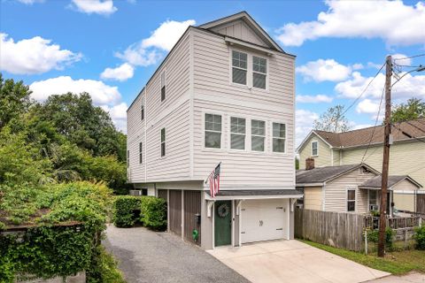 1 Middleton Place active home in Wagener Terrace, Charleston, SC