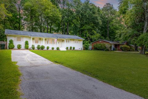 308 Forest Circle active home in Oakdale Estates, Summerville, SC