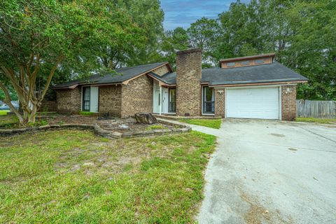 8152 N Ridgebrook Drive