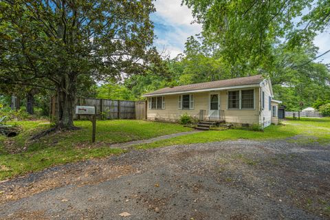 1182 Russell Drive
