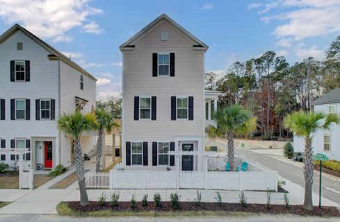 8606 Bowen Corner Avenue active home in Bowen, Hanahan, SC