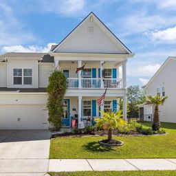 2512 Hummingbird Lane