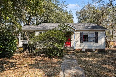 5516 Attaway Street active home in Charleston Farms, North Charleston, SC