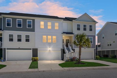 305 Lanyard Street