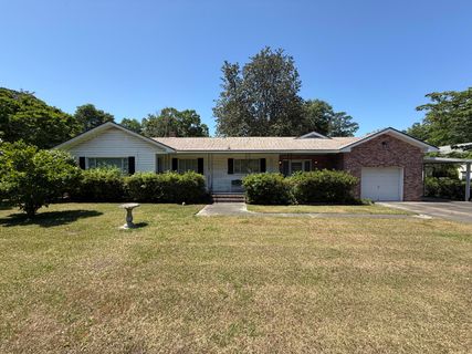 1024 Lepley Road pending home in Berkeley Hills, Hanahan, SC