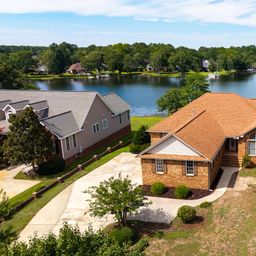 3 Green Lake Drive