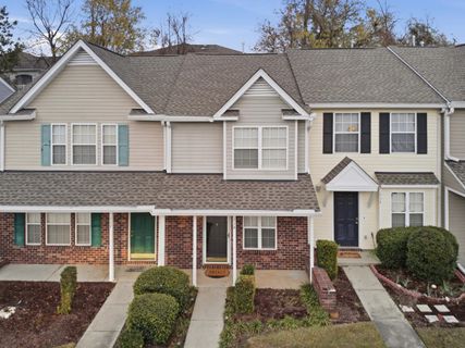 116 Brockman Way active home in Persimmon Hill Townhouses, Goose Creek, SC