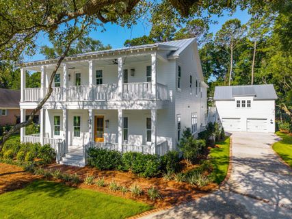 Homes in The Groves, Mount Pleasant