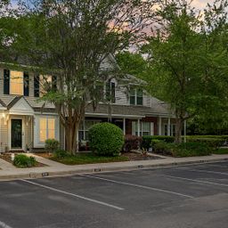 8169 Shadow Oak Drive