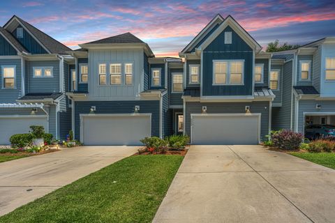 3044 Emma Lane