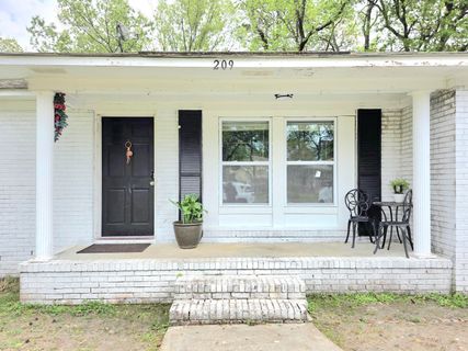 209 Janice Street
