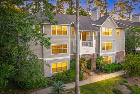 188 Midland Parkway 103