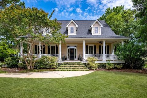 3894 Plantation Lakes Drive active home in Gift Plantation, Johns Island, SC