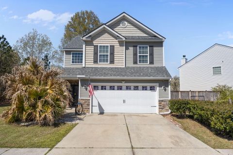 107 Longford Drive active home in Wentworth Hall, Summerville, SC