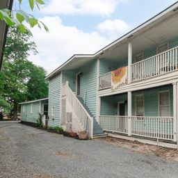 279 Coming Street