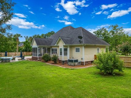 1019 Englewood Court