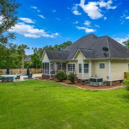 1019 Englewood Court