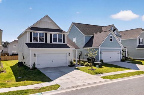 490 Eagleview Drive active home in Foxbank Plantation, Moncks Corner, SC