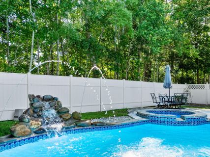 101 Santee Court