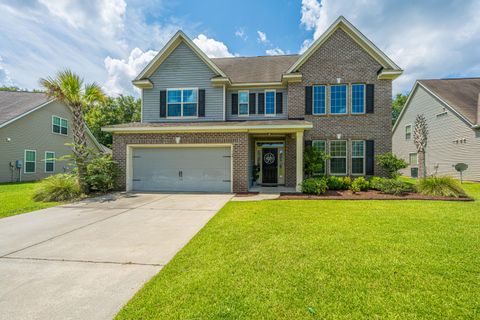 125 Carolina Wren Avenue