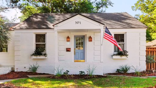 1 Colleton Drive pending home in Byrnes Downs, Charleston, SC