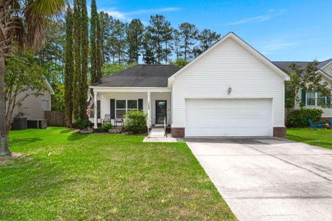 136 Cotillion Crescent