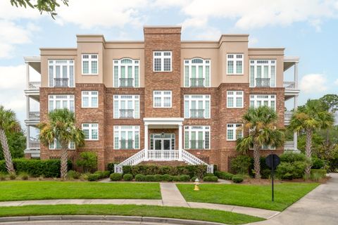 144 Fairbanks Oak Alley 2b
