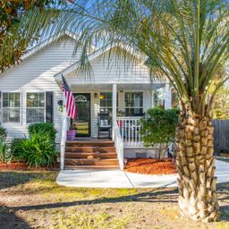 1522 N Avalon Circle