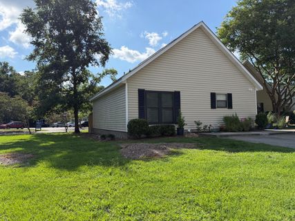 923 E Estates Boulevard A