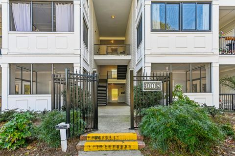 1025 Riverland Woods Place 305
