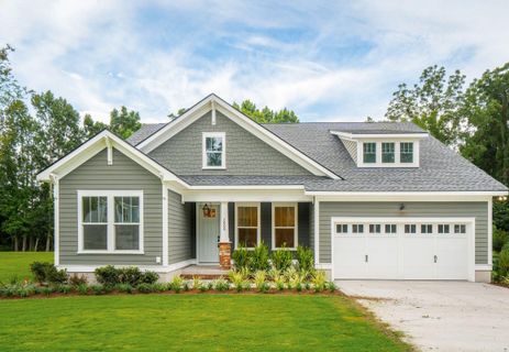 2020 Sea Water Drive pending home in Riverbend, James Island, SC