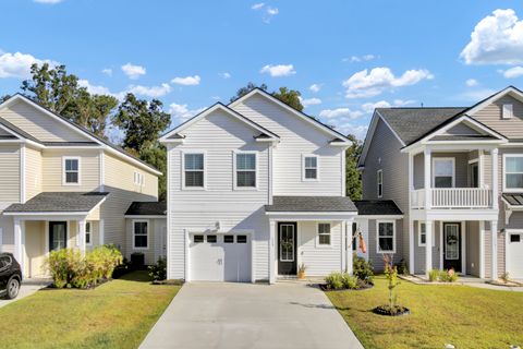 115 Hawthorne Landing Drive