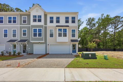 134 Fernbank Road pending home in Rhetts Cove, Johns Island, SC