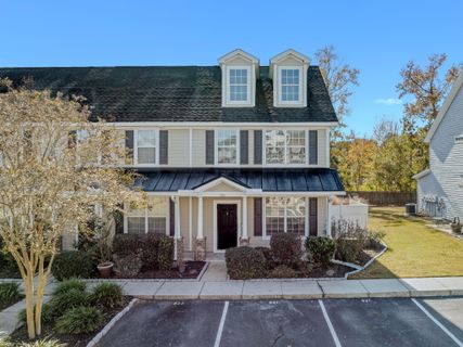821 Hemingway Circle